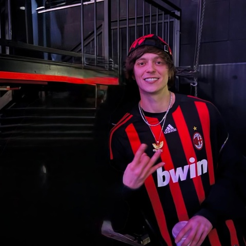 Аватар Артемий Фролов